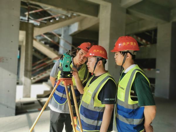 陜煤建設韓城分公司土建二項目部：“黨員結對幫帶”讓青工掌握“看家本領”